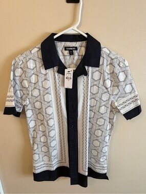 Express Men’s Black & White Geometric Short Sleeve Button-Down Shirt